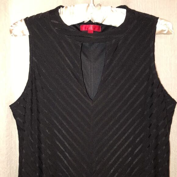 JL M Solid Black Diagonal Stripes Sleeveless Choker Front Keyhole Flare Dress - Picture 3 of 9